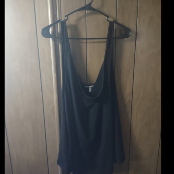 Women's Victoria's Secret XL Tanktop - Picture 1 of 2